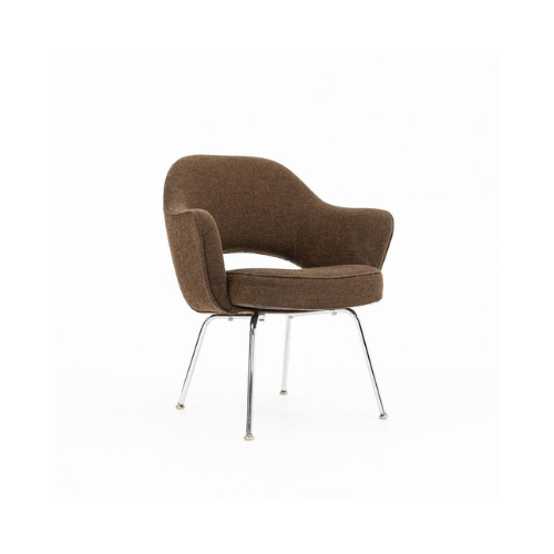 Executive Saarinen 71
